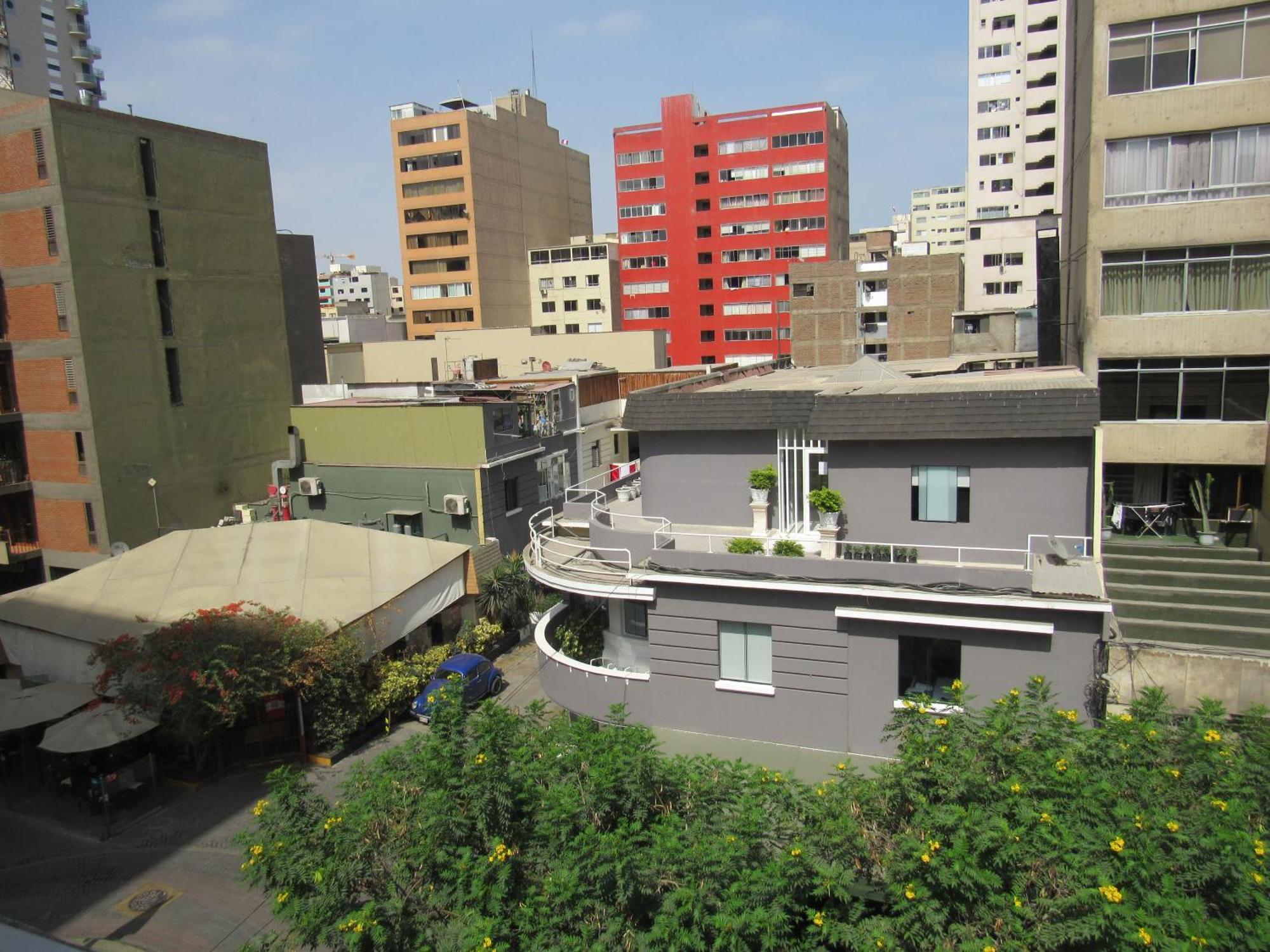 Residencial Waldorf Bed & Breakfast Lima Exterior photo